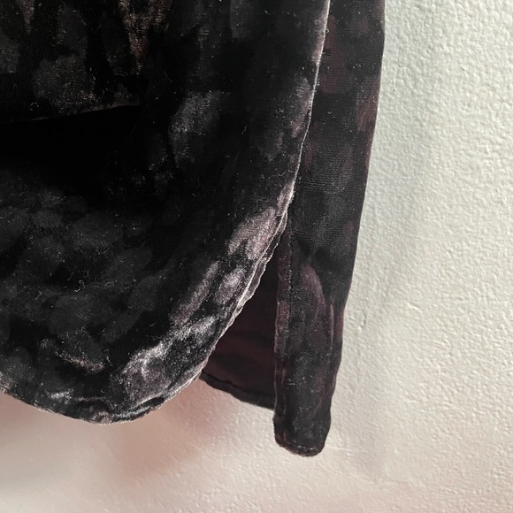 Zara trf velvet animal print v-neck spaghetti straps mini dress. Size X-Small - Picture 4 of 6